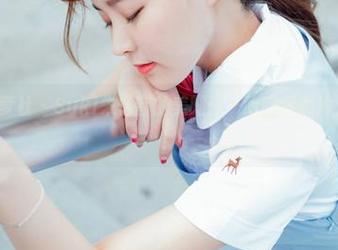 BoLoli菠萝社 – Suki朱忆音的美腿：一组高清照片，宛如梦中！
