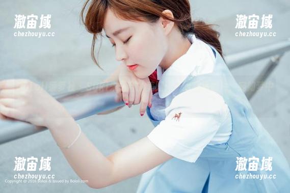 BoLoli菠萝社-Suki朱忆音 BoLoli菠萝社 - Suki朱忆音的美腿:一组高清照片,宛如梦中!
