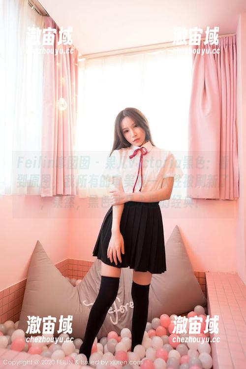 Feilin嗲囡囡 - 果儿Victoria黑色：看到原图，我所有的审美观一次性被刷新了，果然，黑色才是永恒的经典！