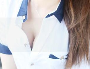 MyGirl美媛馆 – 小海臀rena在海边：原图证明，沙子也会跟我打招呼