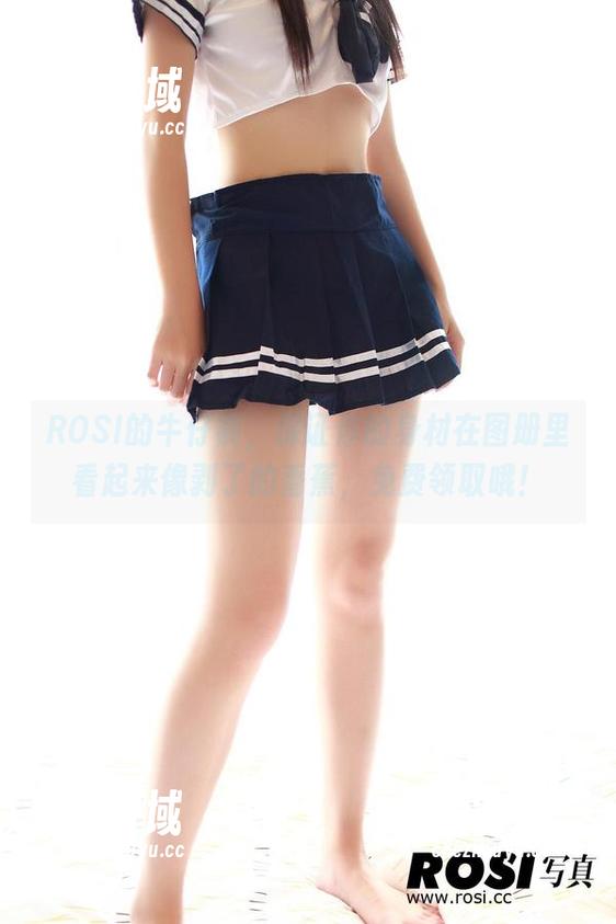 ROSI的牛仔裤，保证你的身材在图册里看起来像剥了的香蕉，免费领取哦！