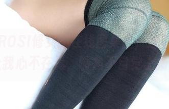 听说ROSI修女的在线图集上，这个角色让我心不在焉，嘴角不自觉上扬…