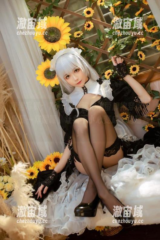 精选写真：Tomoyo酱把流萤旗袍穿得像星辰一样耀眼，让我不小心变成了追随者！