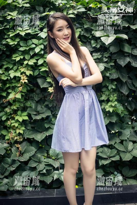 TouTiao头条女神 - 当我看到李丽莎的套装在线时，只能问：原图可有恶搞？