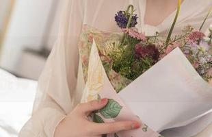 Xiuren秀人网 – 一张礼服照片没收住，我只能再看一次奶芙乔乔的无辜小脸。