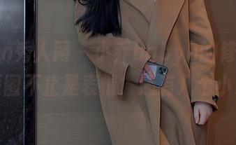 Xiuren秀人网 – 小乔babyb的修女时刻，原图不止是表情，还有几个小心思