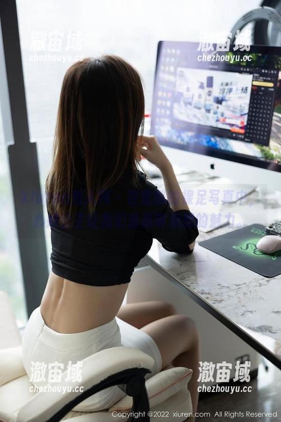 Xiuren秀人网 - 在定制的裸足写真中，心妍公主让我们重新审视脚的魅力。