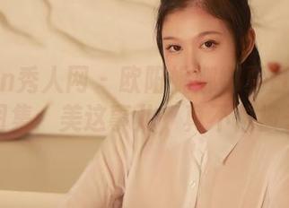 Xiuren秀人网 – 欧阳妮娜娜夏日无遮拦高清图集：美这事儿，真不怕被子晒！