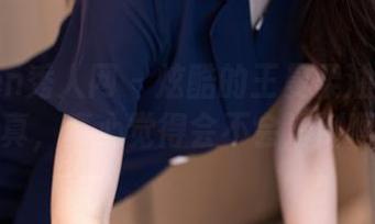 Xiuren秀人网 – 炫酷的王曼柔油亮精选写真，真心觉得会不会滑倒啊！