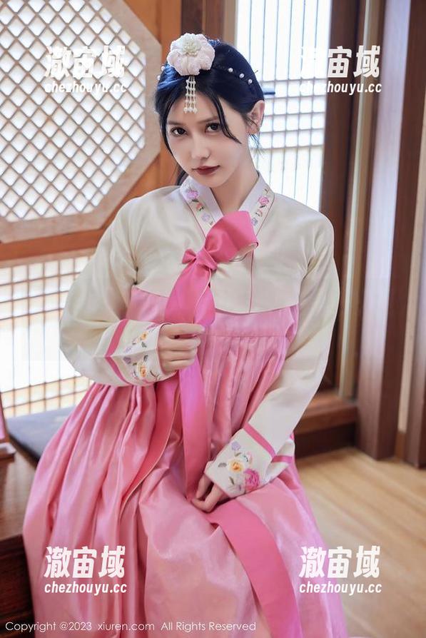 Xiuren秀人网 - 免费图包，糯美子MINIbabe在家也能上演小剧场