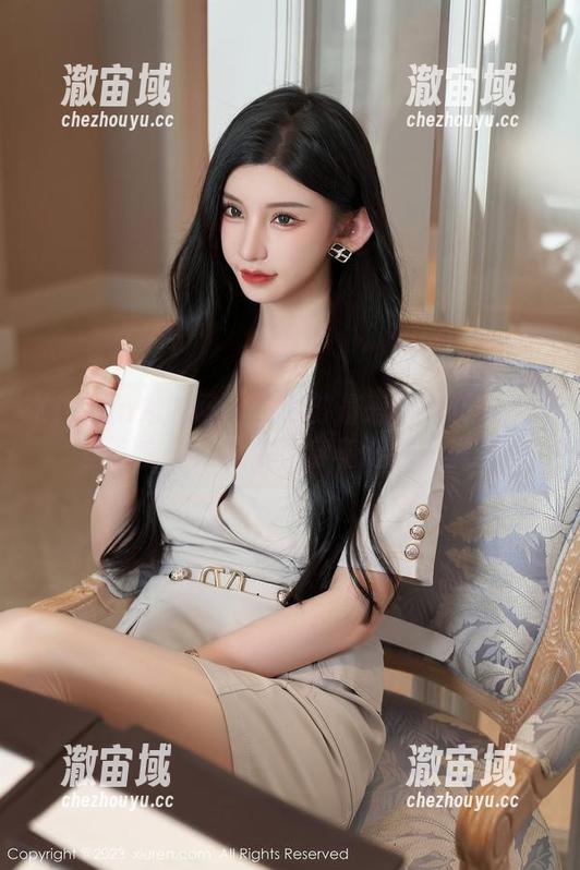 Xiuren秀人网-美昕Yumi Xiuren秀人网 - 玛丽苏最爱的美昕Yumi圣诞套图:让你为穿着选择焦虑!