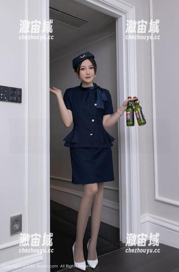 Xiuren秀人网-谢忱倬 Xiuren秀人网 - 谢忱倬海边套图——跟海鸥打个招呼,然后你的表情包就来了!