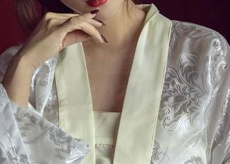 YouMi尤蜜荟 – 你的美图我来了，H杯陈若初的丝袜实在忍不住想多拍几张！