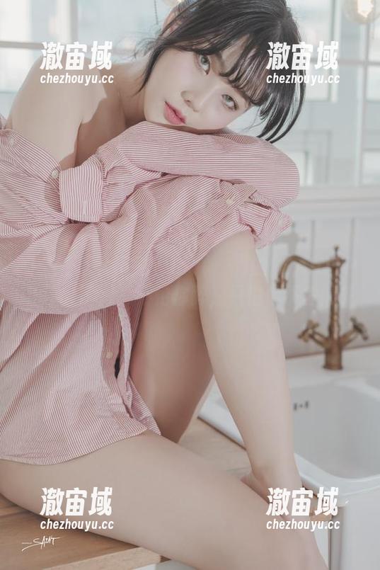 午夜不眠：下载Yuna(윤아)的[SAINTPhotolife]，不怕你醉，只怕你不舍得关