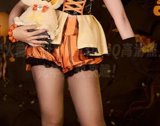 小光穿火箭队制服，ZinieQ高清照片加载完毕，快来瞧！