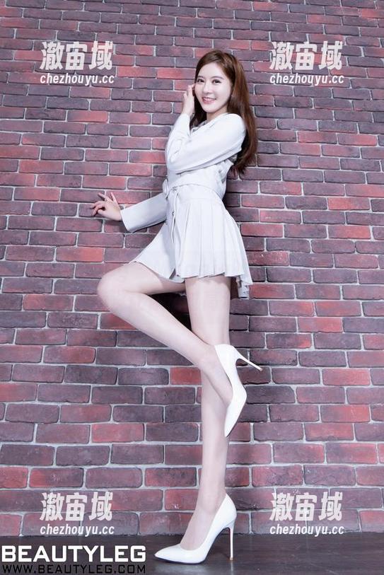 beautyleg - Maggie的办公室：别说我没让你见过高清套图！