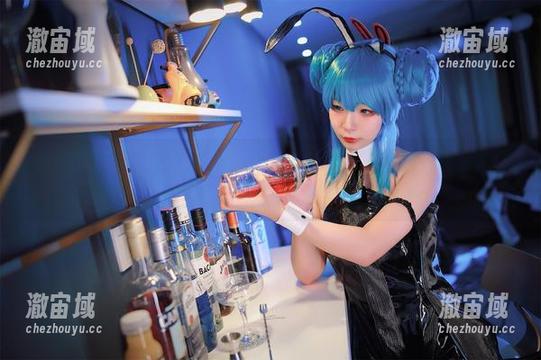 yuuhui玉汇(kokuhui)最新写真集：“新婚妻子”开启了欢乐与美丽的交互模式。