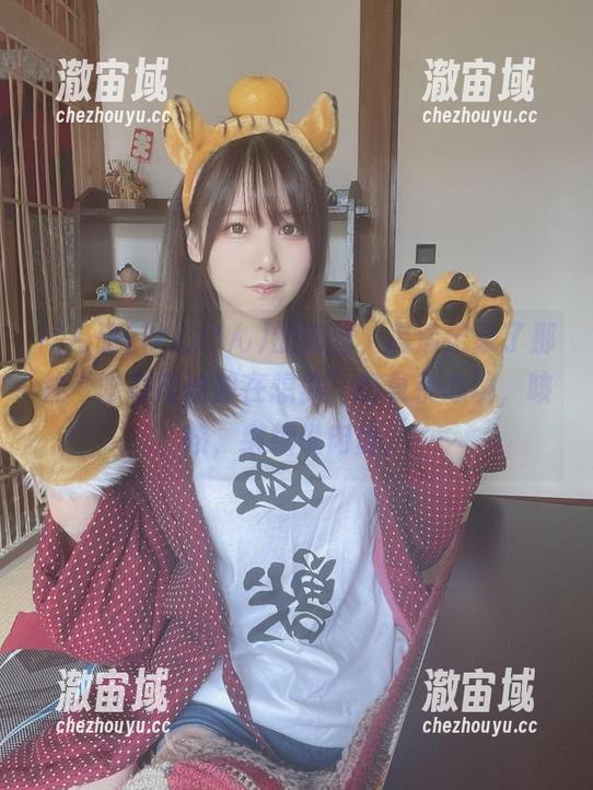 けん研(けんけん)的肉丝，高清记录了那种“吃着肉丝却在想你”的复杂心境，咳咳，继续说肉丝。