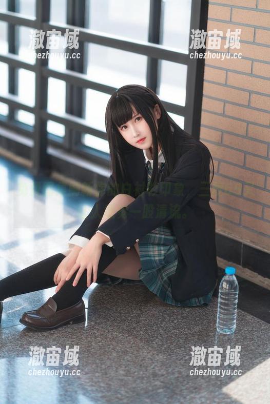 免费图集刷新你的白衬衫印象，三度69又让人感觉一股清流。