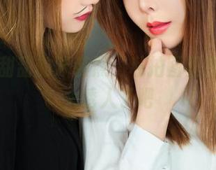 丽柜 – 甜甜的泳装照，私拍图里那份轻松太诱人了吧