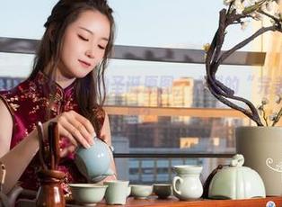 克拉女神 – 看！小芹最新的圣诞原图，点到的“完美”是几分几厘？
