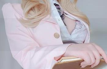 女主K的血红色幻想：小红帽与苹果疯狂合集
