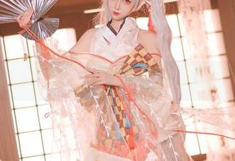 奶狮不咬人私房图包：信浓的美，居然让我有了好奇心。