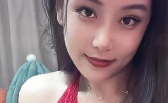 微密圈 – 女神在脚下，奶雯的裸足合集，资源让你目不暇接