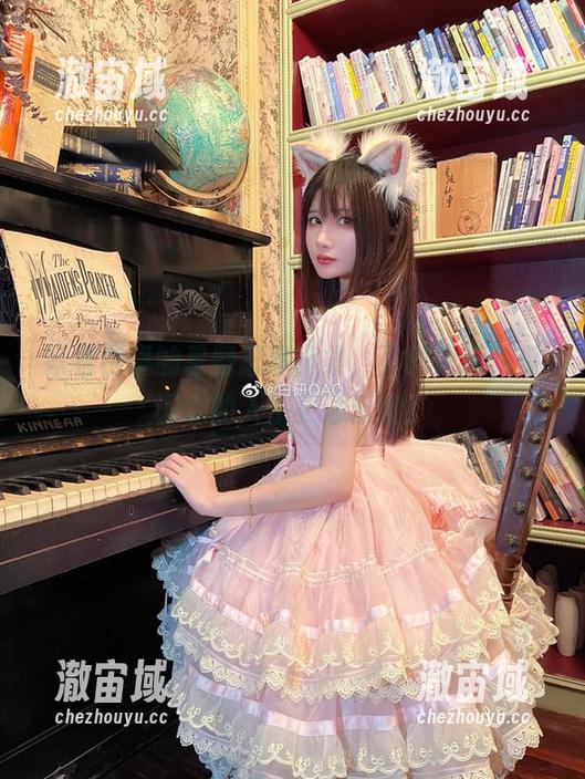 妖君白研 妖君白研的忍野忍写真集,下载之后,保证你的人生更添乐趣!