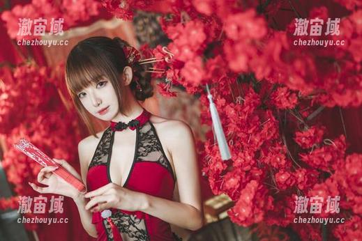 没有认证的无圣光，封疆疆v的琉光黑丝，竟然这样有趣！