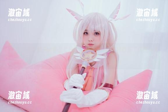 更新！小野妹子w作品《日常》，随手一拍也能引发“这是什么鬼”。