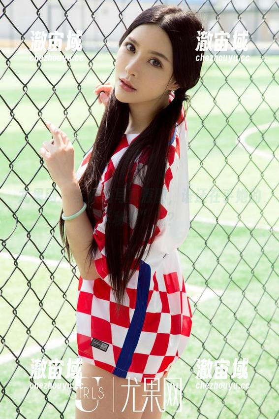尤果网-李焱 尤果网 - 李焱的写真原图,谁还在乎她的“秘密”呢?