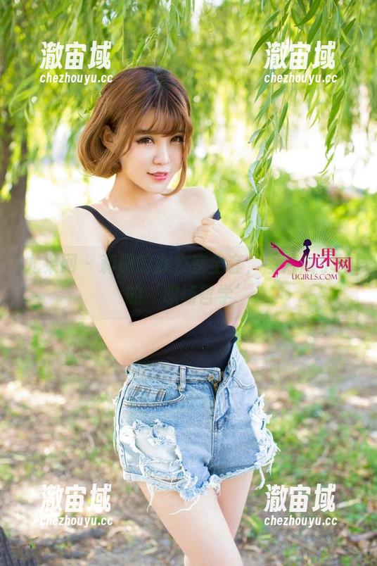 尤果网 - 莉恩的办公室全套，图片展示她的‘职场哲学’