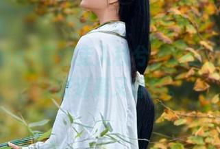 年年Nnian带你走入秋兮，精选套图，刚刚好迷离又香甜。