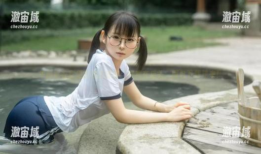 午间更衣室里的幼水铃衣：好戏在后头，图包下载速来！