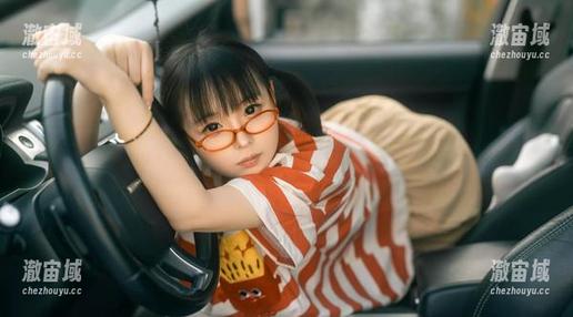 幼水铃衣 幼水铃衣的最新写真,图片把秋月爱莉的每一面都给抓住了…可惜没看够。