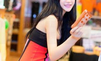推女神 – 厨娘南湘Baby：最新原图，没想到她也会调配桔汁搭配咖喱！