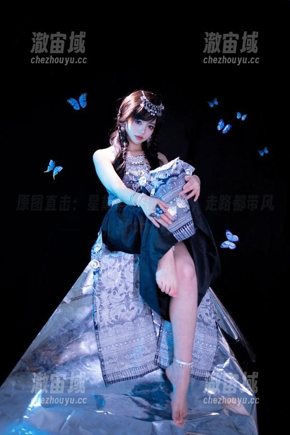 原图直击：星黛鹿鹿i的美腿，走路都带风，打call吗？