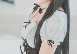 普美(bomi)带你探店：最新漫画咖啡兼职少女，看到美图我都想请假了…