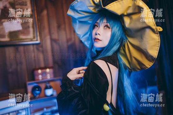 末夜787在线带你领略红色兔女郎，别问为啥，快拉上小伙伴！