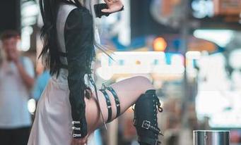 果咩酱w：在紫光夜下的各种姿态，别skipped