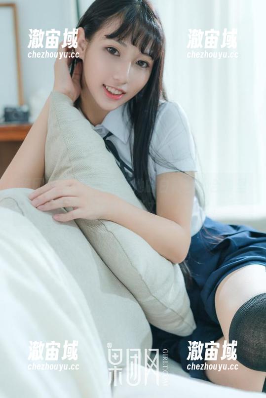 果团网 - Miss琪和她的白衬衫，合集里一言不发却充满张力，了不起。