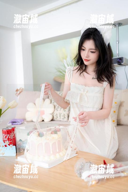 桃良阿宅的写真，原图带着一丝不甜蜜的叛逆气息