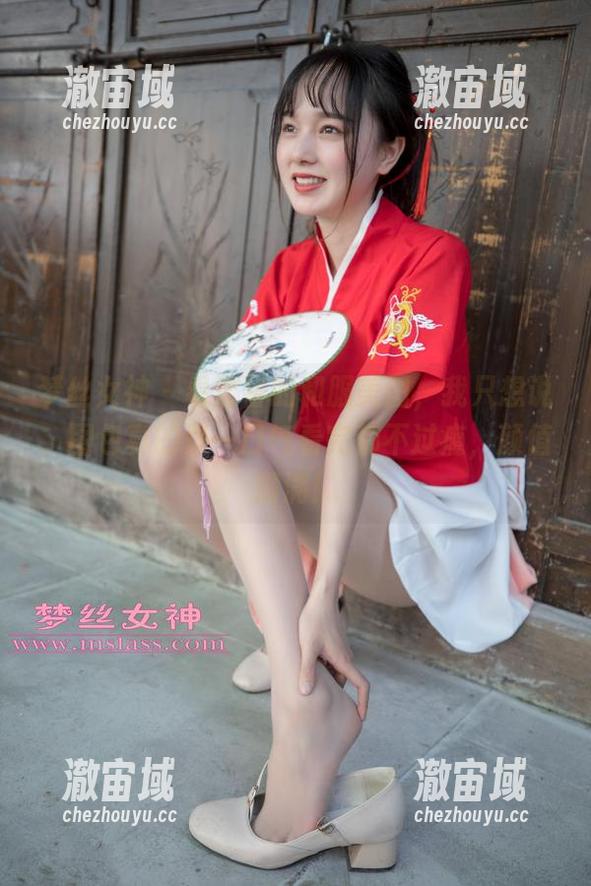 梦丝女神 - 看雪馨的和服美图，我只想说，图包真的是一口气看完都不过瘾，颜值满满！