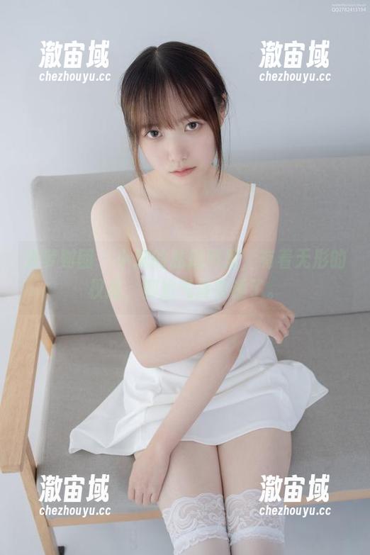 森萝财团-小满 森萝财团 - 小满的私拍照里,有着无形的权威,御姐气质实锤了。