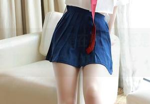 模范学院 – 别说，是在看图集还是默默羡慕程程CC的校服写真～