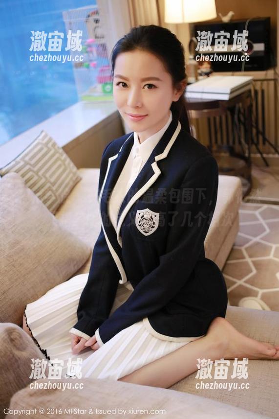 模范学院 - 在毛衣的温柔包围下，郭忆然又把美图的定义拉高了几个档次