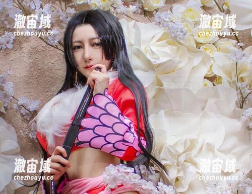 樱晚gigi的美足真让人浮想联翩，毫无道理的高清图库，怎么回事？