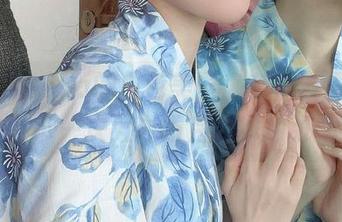 观水淼aqua的白色美图，有种想要穿过去拿一块大白巧克力的冲动。