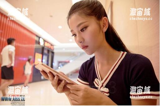 爱丝 - 免费透明展：索菲的套图，等你来发现不同的美！